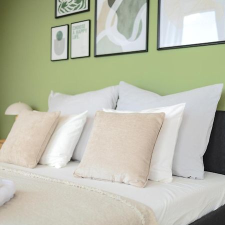 Bright 2Br - 8Th Floor, Balcony, Free Parking - By Gravity Prague Daire Dış mekan fotoğraf