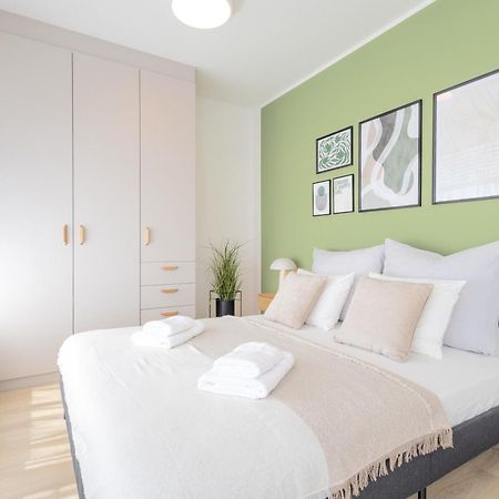 Bright 2Br - 8Th Floor, Balcony, Free Parking - By Gravity Prague Daire Dış mekan fotoğraf
