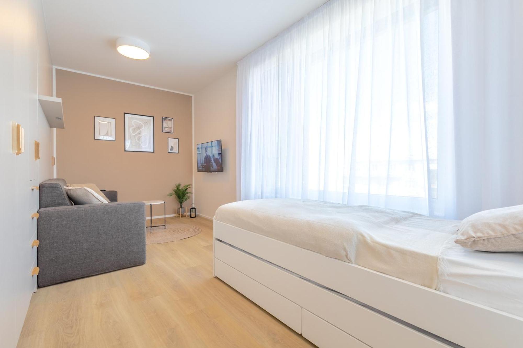 Bright 2Br - 8Th Floor, Balcony, Free Parking - By Gravity Prague Daire Dış mekan fotoğraf