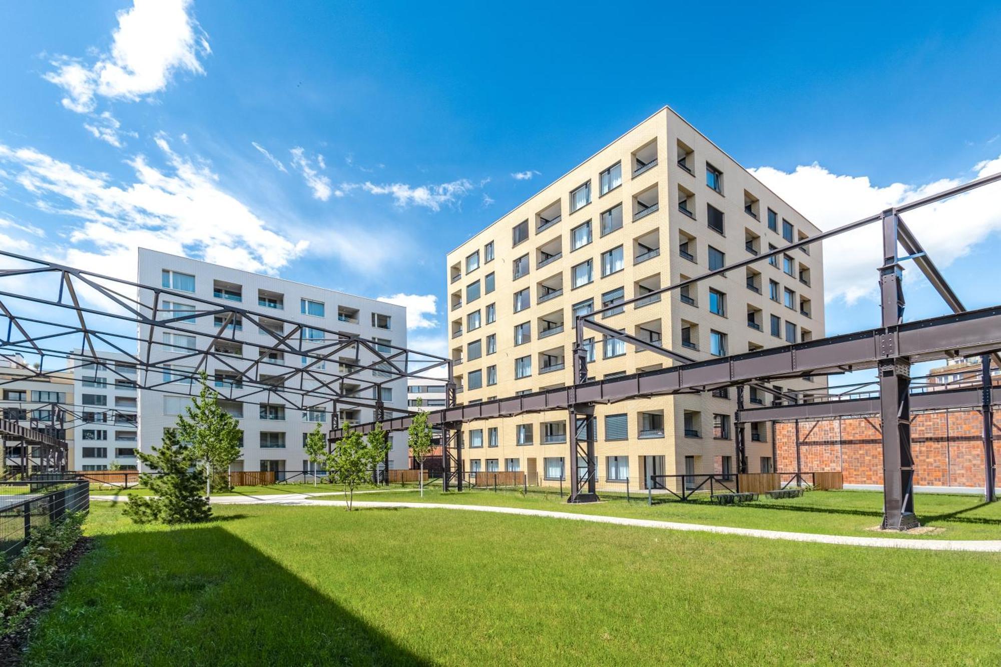 Bright 2Br - 8Th Floor, Balcony, Free Parking - By Gravity Prague Daire Dış mekan fotoğraf