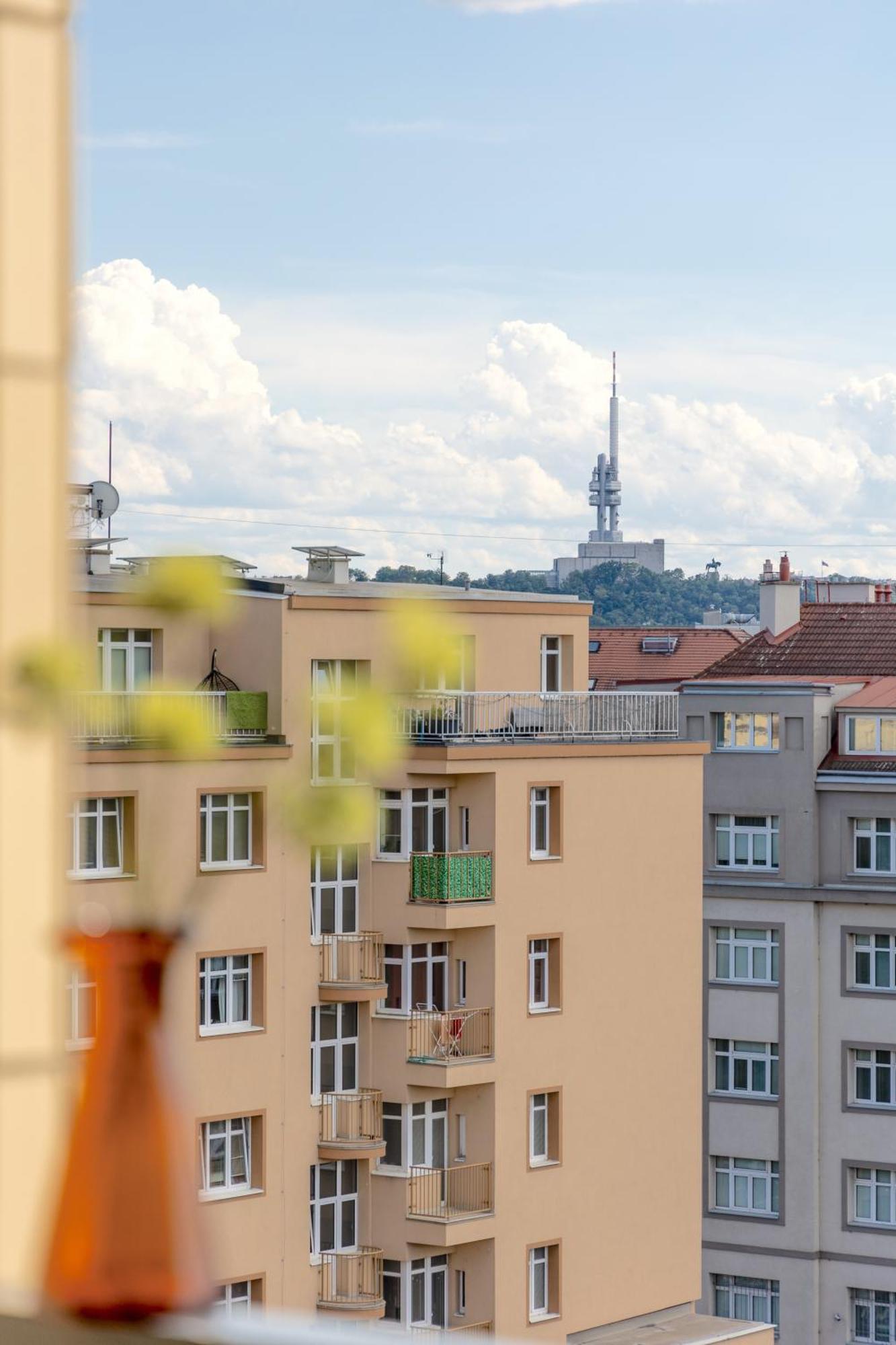 Bright 2Br - 8Th Floor, Balcony, Free Parking - By Gravity Prague Daire Dış mekan fotoğraf