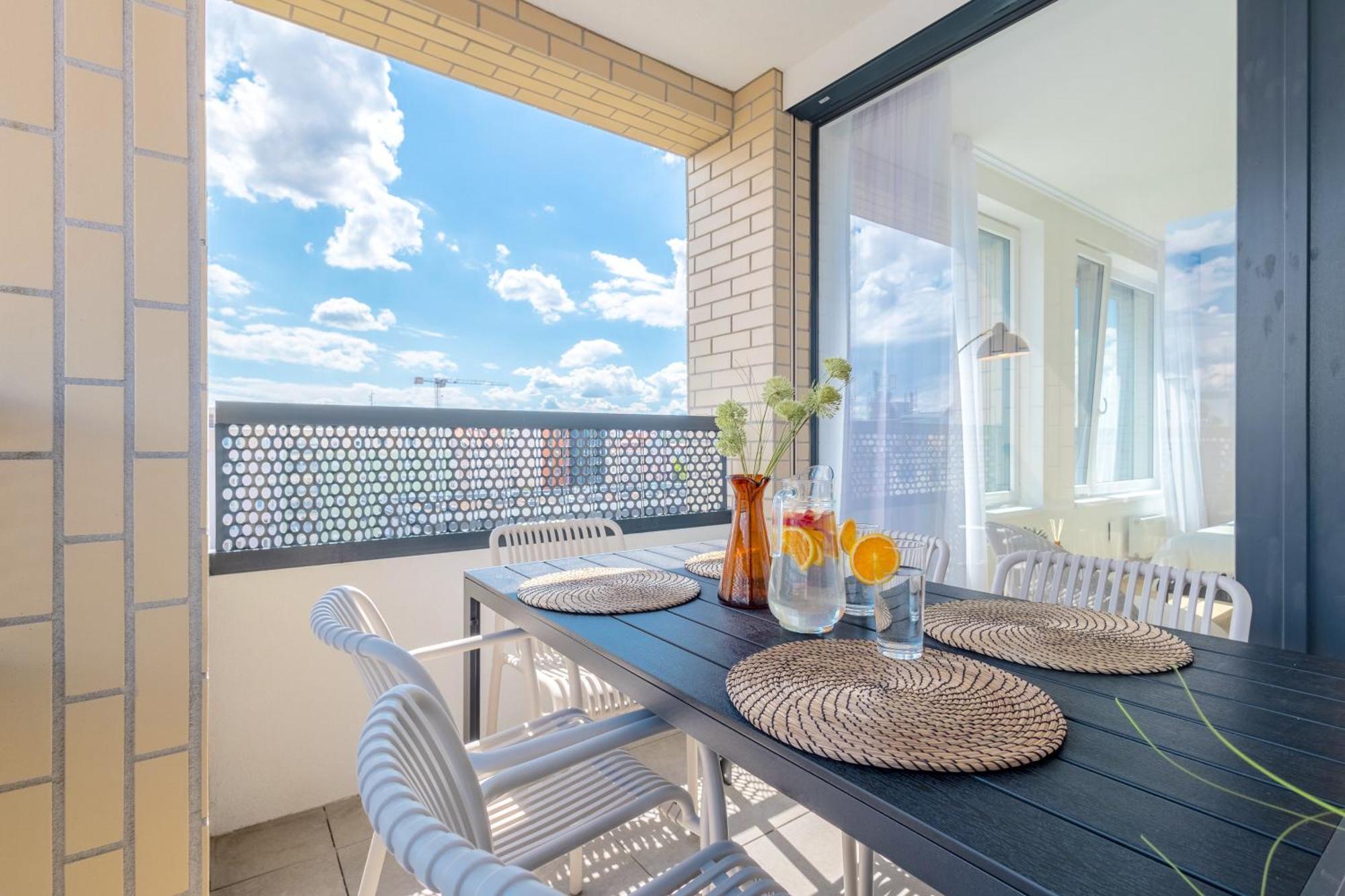 Bright 2Br - 8Th Floor, Balcony, Free Parking - By Gravity Prague Daire Dış mekan fotoğraf
