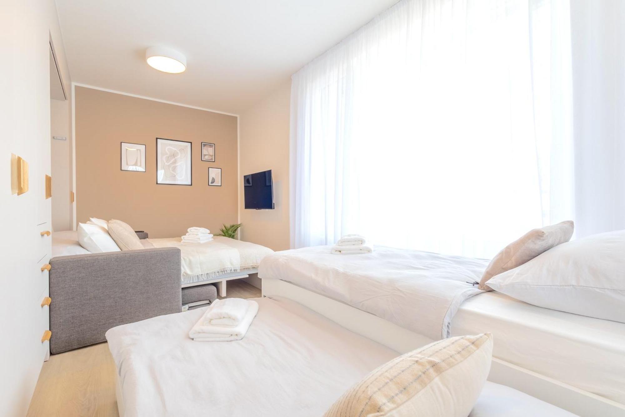 Bright 2Br - 8Th Floor, Balcony, Free Parking - By Gravity Prague Daire Dış mekan fotoğraf