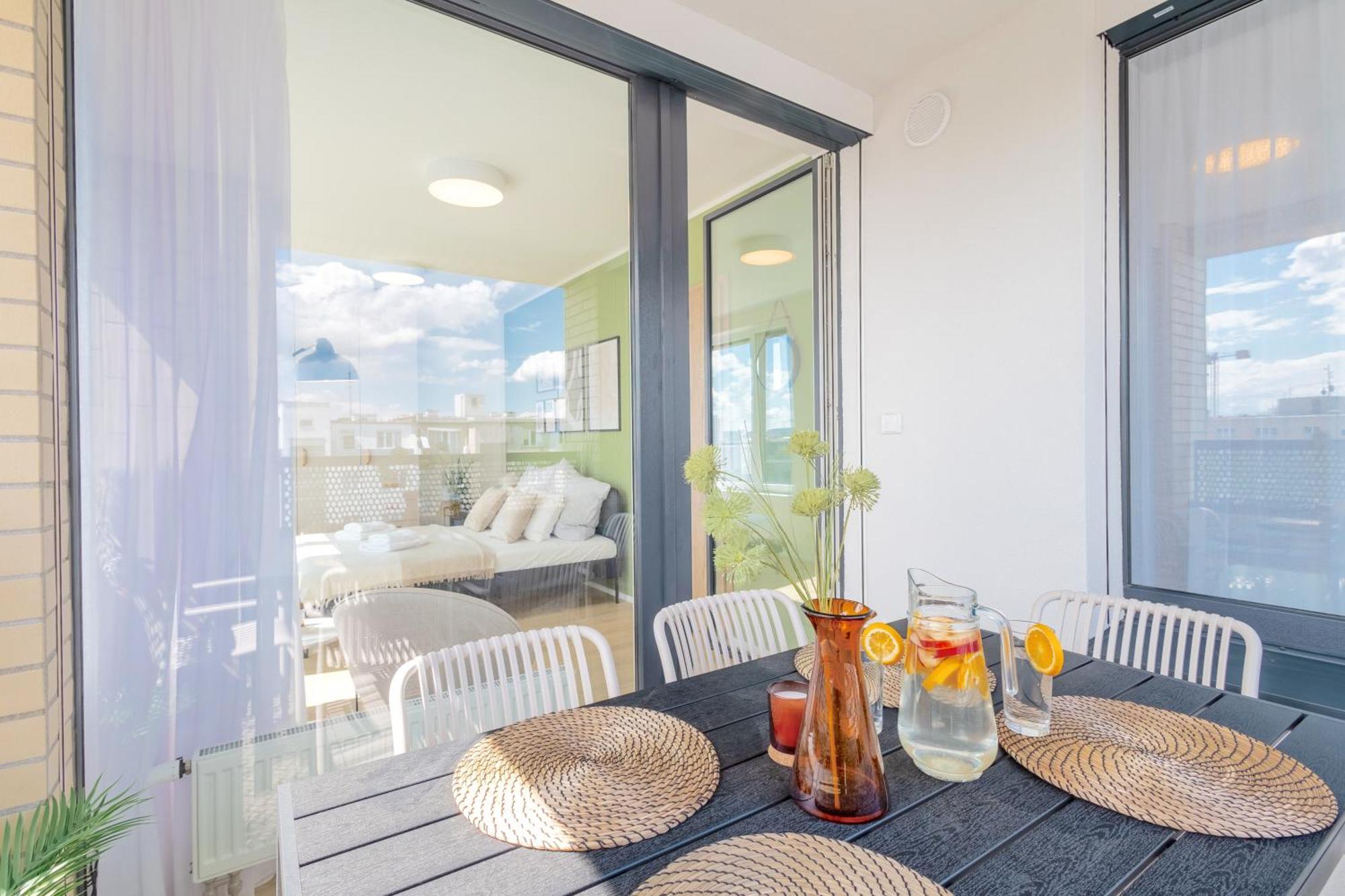 Bright 2Br - 8Th Floor, Balcony, Free Parking - By Gravity Prague Daire Dış mekan fotoğraf